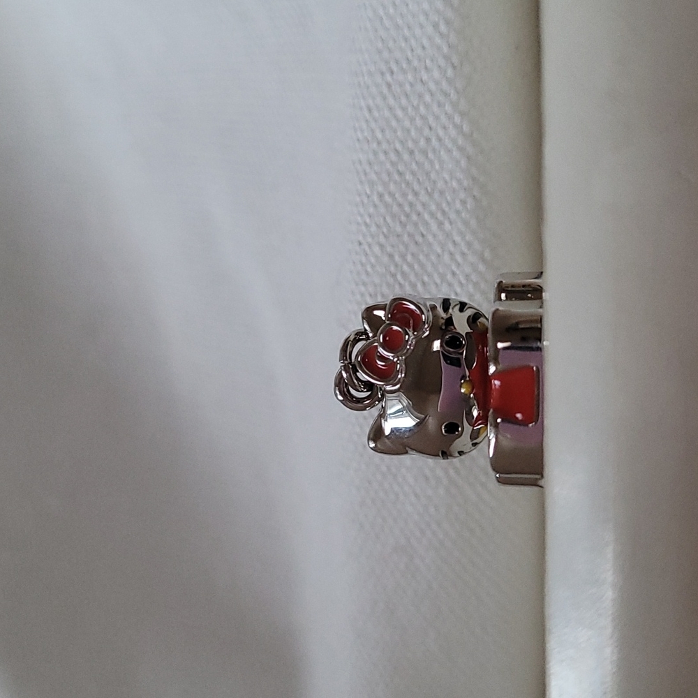 Hello Kitty little charm